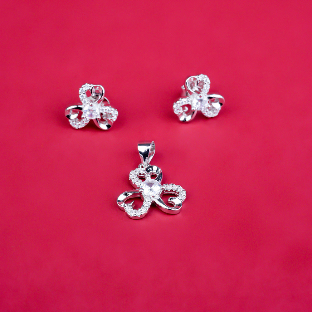 Floral Dimond Butty Pendle 3 Petle